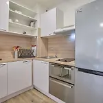 Spacieux T2 Renove Avec Balcon, Wifi Et Animaux Admis A - Fr-1-841-54 Διαμέρισμα *