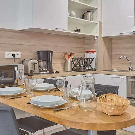 Διαμέρισμα Spacieux T2 Renove Avec Balcon, Wifi Et Animaux Admis A - Fr-1-841-54 *
