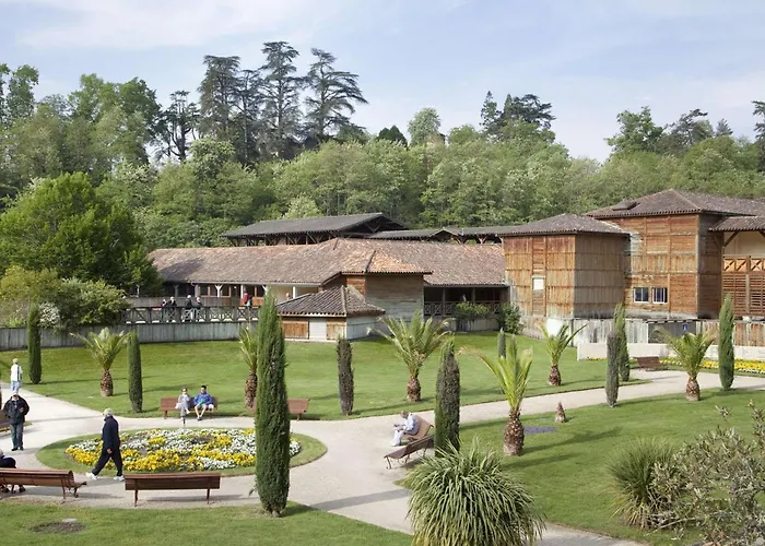 Spacieux T2 Renove Avec Balcon, Wifi Et Animaux Admis A - Fr-1-841-54 *