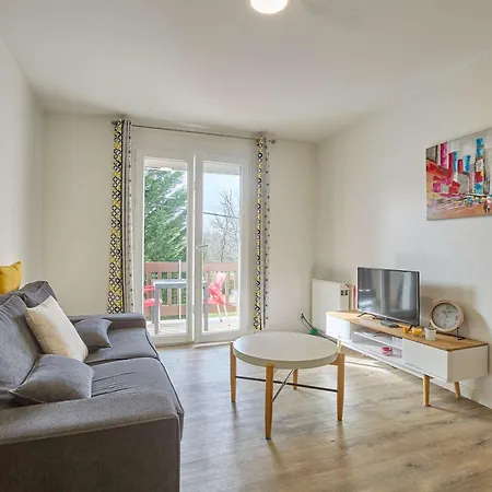 Appartement Spacieux T2 Renove Avec Balcon, Wifi Et Animaux Admis A - Fr-1-841-54