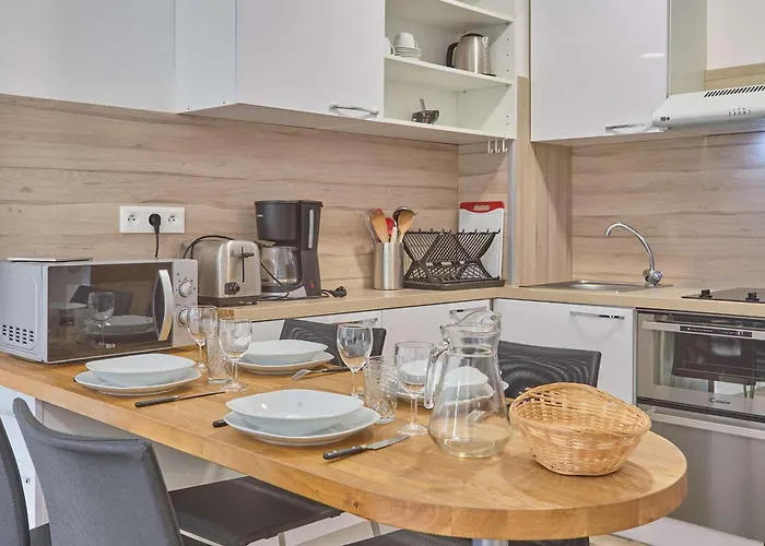 アパート Spacieux T2 Renove Avec Balcon, Wifi Et Animaux Admis A - Fr-1-841-54 *